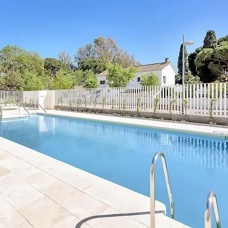 Beachside Retreat In Elviria, Near Amenities! Marbella